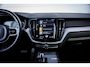 Volvo XC60 2.0 T8 407pk AWD R-Design Pano-dak|Trekhaak|ACC|HuD|Dealer-onderhouden