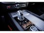 Volvo XC60 2.0 T8 407pk AWD R-Design Pano-dak|Trekhaak|ACC|HuD|Dealer-onderhouden