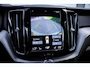 Volvo XC60 2.0 T8 407pk AWD R-Design Pano-dak|Trekhaak|ACC|HuD|Dealer-onderhouden