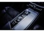 Volvo XC60 2.0 T8 407pk AWD R-Design Pano-dak|Trekhaak|ACC|HuD|Dealer-onderhouden