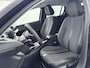 Peugeot e-208 EV Allure Pack 50 kWh | ACCU: 93% | Lichtmetalen velgen | Apple CarPlay/Android Auto |