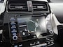 Toyota Prius 1.8 Executive | Schuif/kantel dak | JBL | Head-Up Display | Dodehoek detectie | 360 Camera | Parkeersensoren voor+achter met assistent | Navigatie | Climate Control | Draadloze telefoonlader |