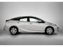 Toyota Prius 1.8 Executive | Schuif/kantel dak | JBL | Head-Up Display | Dodehoek detectie | 360 Camera | Parkeersensoren voor+achter met assistent | Navigatie | Climate Control | Draadloze telefoonlader |