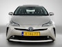 Toyota Prius 1.8 Executive | Schuif/kantel dak | JBL | Head-Up Display | Dodehoek detectie | 360 Camera | Parkeersensoren voor+achter met assistent | Navigatie | Climate Control | Draadloze telefoonlader |
