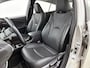 Toyota Prius 1.8 Executive | Schuif/kantel dak | JBL | Head-Up Display | Dodehoek detectie | 360 Camera | Parkeersensoren voor+achter met assistent | Navigatie | Climate Control | Draadloze telefoonlader |