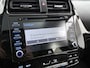 Toyota Prius 1.8 Executive | Schuif/kantel dak | JBL | Head-Up Display | Dodehoek detectie | 360 Camera | Parkeersensoren voor+achter met assistent | Navigatie | Climate Control | Draadloze telefoonlader |