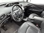 Toyota Prius 1.8 Executive | Schuif/kantel dak | JBL | Head-Up Display | Dodehoek detectie | 360 Camera | Parkeersensoren voor+achter met assistent | Navigatie | Climate Control | Draadloze telefoonlader |
