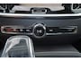 Volvo V60 T6 Recharge AWD Plus Dark - Panorama/schuifdak - IntelliSafe Assist & Surround - 360º Camera - Harman/Kardon audio - Verwarmde voorstoelen, stuur & achterbank - Parkeersensoren voor & achter - Elektr. bedienb. voorstoelen met geheugen - Head up display - Extra getint glas - 19' LMV