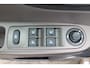 Renault Captur 1.2 TCe 120 PK Barista | Automaat | Stoelverwarming voor  | lederen bekleding | Camera achter |
