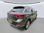 Volkswagen T-Roc 1.5 TSI 150pk Style DSG Automaat / Navigatie / LM 18 inch / Camera / Park Assist / LED / APP