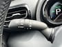 Toyota Yaris 1.5 Hybrid Executive Carplay Android auto Stoelverwarming Dealer onderhouden