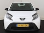 Toyota Aygo X 1.0 VVT-i MT Play | Dealer onderhouden | Apple CarPlay/Android Auto | Cruise Control Adaptive | Achteruitrijcamera | Airco | Bluetooth | Elektrische ramen voor | Elektrisch verstelbare buitenspiegels |