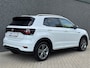 Volkswagen T-Cross 1.0 TSI R-line | Carplay | Trekhaak | Keyless | Dodehoek assistent | ACC | Rijstrook assistent | Camera | DAB |