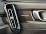Volvo XC40 2.0 T4 R-Design Automaat Pano Trekhaak Camera Adaptive Cruise Leder Carplay Harman/Kardon All-Season banden