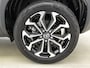 Toyota Yaris Cross 1.5 Hybrid 130 Dynamic Comfort Pack | BTW voertuig | Dodehoek detectie | Parkeersensoren voor+achter | Stoel+stuurverwarming | Elektrisch verstel/inklapbare buitenspiegels | Draadloze telefoonlader | Navigatie | Apple CarPlay/A