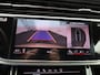 Audi Q7 60 TFSI e quattro Pro Line S Competition 490 PK l Adaptive cruise control + emergency ass. l Luchtvering l Glazen panoramadak l Vierwielbesturing l 360 graden camera l Head-up display l Elektrisch verstelbaar stuur l HD-matrix met laser l Elektr. verstelbare stoelen met geheugen l Elektrisch sluithulp portieren l Alarm Klasse III l Trekhaak