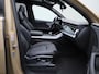 Audi Q7 60 TFSI e quattro Pro Line S Competition 490 PK l Adaptive cruise control + emergency ass. l Luchtvering l Glazen panoramadak l Vierwielbesturing l 360 graden camera l Head-up display l Elektrisch verstelbaar stuur l HD-matrix met laser l Elektr. verstelbare stoelen met geheugen l Elektrisch sluithulp portieren l Alarm Klasse III l Trekhaak