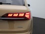 Audi Q7 60 TFSI e quattro Pro Line S Competition 490 PK l Adaptive cruise control + emergency ass. l Luchtvering l Glazen panoramadak l Vierwielbesturing l 360 graden camera l Head-up display l Elektrisch verstelbaar stuur l HD-matrix met laser l Elektr. verstelbare stoelen met geheugen l Elektrisch sluithulp portieren l Alarm Klasse III l Trekhaak