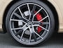 Audi Q7 60 TFSI e quattro Pro Line S Competition 490 PK l Adaptive cruise control + emergency ass. l Luchtvering l Glazen panoramadak l Vierwielbesturing l 360 graden camera l Head-up display l Elektrisch verstelbaar stuur l HD-matrix met laser l Elektr. verstelbare stoelen met geheugen l Elektrisch sluithulp portieren l Alarm Klasse III l Trekhaak