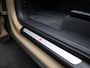 Audi Q7 60 TFSI e quattro Pro Line S Competition 490 PK l Adaptive cruise control + emergency ass. l Luchtvering l Glazen panoramadak l Vierwielbesturing l 360 graden camera l Head-up display l Elektrisch verstelbaar stuur l HD-matrix met laser l Elektr. verstelbare stoelen met geheugen l Elektrisch sluithulp portieren l Alarm Klasse III l Trekhaak
