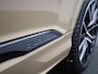 Audi Q7 60 TFSI e quattro Pro Line S Competition 490 PK l Adaptive cruise control + emergency ass. l Luchtvering l Glazen panoramadak l Vierwielbesturing l 360 graden camera l Head-up display l Elektrisch verstelbaar stuur l HD-matrix met laser l Elektr. verstelbare stoelen met geheugen l Elektrisch sluithulp portieren l Alarm Klasse III l Trekhaak