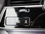 Audi Q7 60 TFSI e quattro Pro Line S Competition 490 PK l Adaptive cruise control + emergency ass. l Luchtvering l Glazen panoramadak l Vierwielbesturing l 360 graden camera l Head-up display l Elektrisch verstelbaar stuur l HD-matrix met laser l Elektr. verstelbare stoelen met geheugen l Elektrisch sluithulp portieren l Alarm Klasse III l Trekhaak