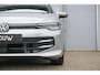 Volkswagen Golf 1.5 eHybrid 204pk Life Edition | SoH 100% | Trekhaak | Achteruitrijcamera | Blindspot Assist