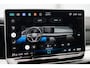 Volkswagen Golf 1.5 eHybrid 204pk Life Edition | SoH 100% | Trekhaak | Achteruitrijcamera | Blindspot Assist