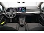 Volkswagen Golf 1.5 eHybrid 204pk Life Edition | SoH 100% | Trekhaak | Achteruitrijcamera | Blindspot Assist