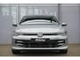Volkswagen Golf 1.5 eHybrid 204pk Life Edition | SoH 100% | Trekhaak | Achteruitrijcamera | Blindspot Assist