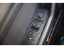 Volkswagen T-Roc 1.0 TSI 110pk Style Business | Trekhaak | Elektrische Achterklep | Navigatie
