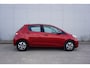 Toyota Yaris 1.0 VVT-i Aspiration Airco / Navi / Camera / BT / Elektr. ramen / NAP