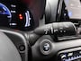 Toyota Yaris 1.5 Hybrid 115 Dynamic Comfort Pack | BTW voertuig | Dodehoek detectie | Parkeersensoren voor+achter | Stoel+stuurverwarming | Elektrisch verstel/inklapbare buitenspiegels | Draadloze telefoonlader | Navigatie | Apple CarPlay/A