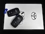 Toyota Yaris 1.5 Hybrid 115 Dynamic Comfort Pack | BTW voertuig | Dodehoek detectie | Parkeersensoren voor+achter | Stoel+stuurverwarming | Elektrisch verstel/inklapbare buitenspiegels | Draadloze telefoonlader | Navigatie | Apple CarPlay/A
