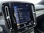 Volvo XC40 T5 262PK Recharge R-Design | Blis | Climate Control | Keyless | Trekhaak | Donker hemel |