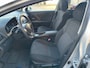 Toyota Avensis Wagon 2.0 VVTi Business in Nederland nieuw geleverde auto met trekhaak,navigatie,cruise controle en camera.