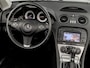 Mercedes-Benz SL 280 AMG Sport 232Pk Automaat (NAVIGATIE, ORG. NL, LEDER, MEMORY SEATS, STOELVERWARMING, CRUISE, XENON, NIEUWE APK, NIEUWSTAAT)
