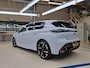 Peugeot 308 1.2 Hybrid 145 e-DCS6 GT | Panorama/schuifdak | Luxe stoelen | Focal | Trekhaak | Nieuw model | 5.000km |