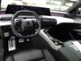 Peugeot e-5008 GT Exclusive 73 kWh 7p | Fase 3 laden | SOH 99% | Lederen bekleding | Massage | Trekhaak | 20 Inch | NL auto |