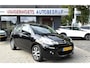 Citroën C3 1.2 Benzine Luxe Sportieve Selection * Navigatie * Climate & Cruise Control * Bleutooth * Vierseizoenenbanden * Armsteun * Led Dagrij Verlichting * Vingerhoets; Vierde Generatie Eersteklas Service. Al meer dan 100 jaar een begrip in de Brabantse Kempen