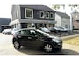 Citroën C3 1.2 Benzine Luxe Sportieve Selection * Navigatie * Climate & Cruise Control * Bleutooth * Vierseizoenenbanden * Armsteun * Led Dagrij Verlichting * Vingerhoets; Vierde Generatie Eersteklas Service. Al meer dan 100 jaar een begrip in de Brabantse Kempen