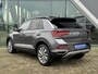 Volkswagen T-Roc 1.5 TSI 150pk Automaat / Panoramadak / Leder / IQ Light / Camera