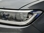 Volkswagen T-Roc 1.5 TSI 150pk Automaat / Panoramadak / Leder / IQ Light / Camera