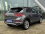 Volkswagen T-Roc 1.5 TSI 150pk Automaat / Panoramadak / Leder / IQ Light / Camera