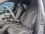 Opel Mokka-e Electric GSE 54 kWh 280 PK | Camera | Alcantara Bekleding | 20"Lichtmetalen Velgen | Apple Carplay | Stoel-/Stuurverwarming |