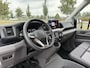 Volkswagen Crafter 30 2.0 TDI L3H3 Trendline Navigatie - Bijrijdersbank - Camera - Laadruimte betimmering - Trekhaak - Cruise control
