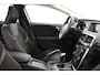Volvo V40 T3 MOMENTUM -CRUISE|STOELVERW.|STANDKACHEL|PDC.A|HIGH-PERF.AUDIO|NAVI|LED|VERW.VOORRUIT|TREKHAAK|17"