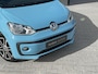 Volkswagen Up! 1.0 BMT High Up! 75PK - AUTOMAAT - 43.000 KM - CRUISE CONTROL - AIRCO - DAB - PARKEERSENSOREN - ELEKTRISCHE RAMEN - LM VELGEN