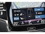 Volvo XC90 2.0 T8 Recharge AWD R-Design l Long range l Luchtvering l 360° camera l Head-up display l Bowers & Wilkins High-end Audio l Stoel- & stuurwielverwarming l Trekhaak l Panoramisch schuif-/kanteldak l BLIS l Adaptieve cruise control l Pilot Assist l Sportstoelen l 21 Inch l