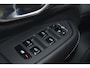 Volvo XC90 2.0 T8 Recharge AWD R-Design l Long range l Luchtvering l 360° camera l Head-up display l Bowers & Wilkins High-end Audio l Stoel- & stuurwielverwarming l Trekhaak l Panoramisch schuif-/kanteldak l BLIS l Adaptieve cruise control l Pilot Assist l Sportstoelen l 21 Inch l